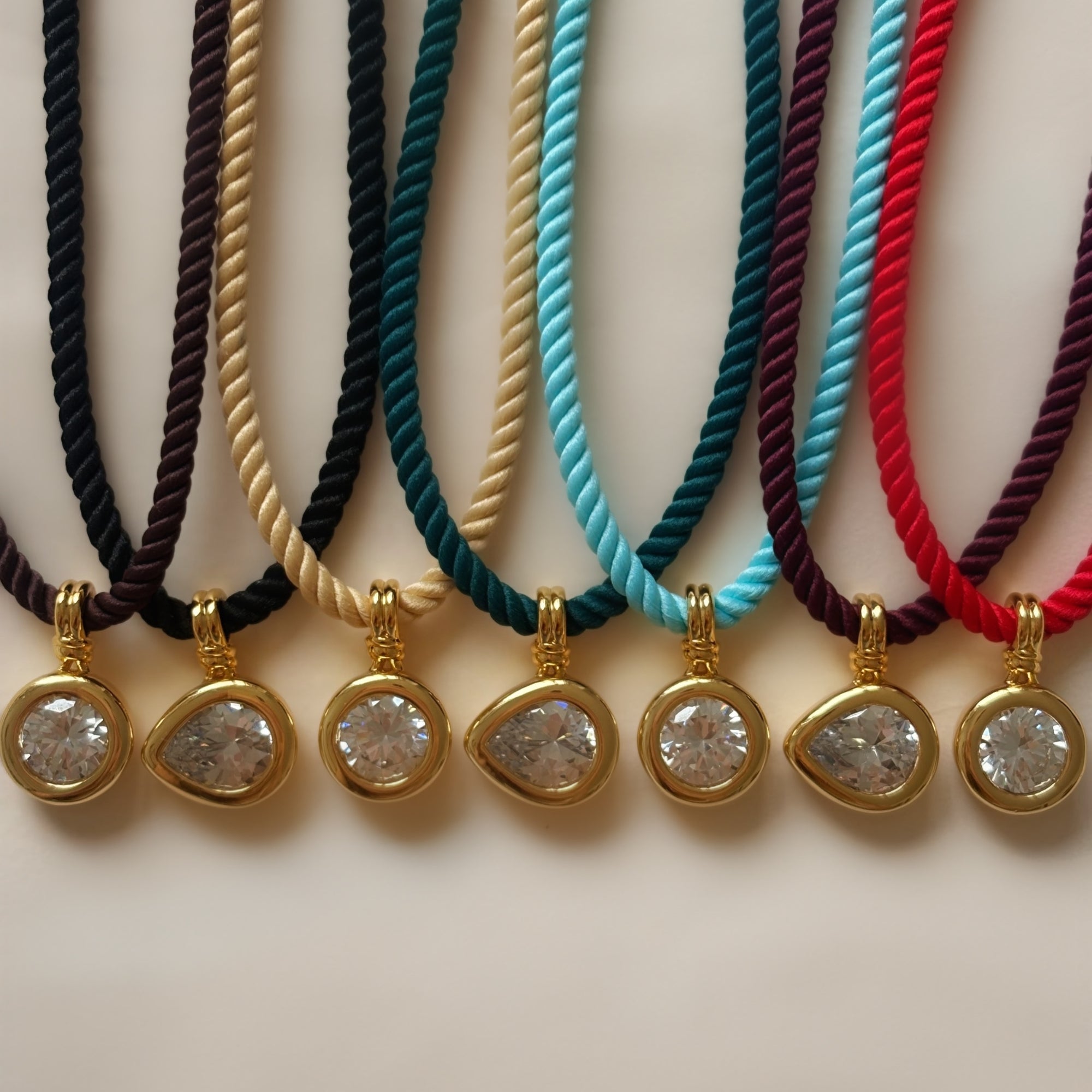 THE SOL PENDANT NECKLACE - Decollective -  - 